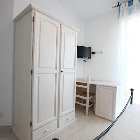 Casolare Azzurro 아쿠아비바 피세나